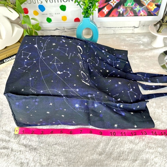 GUCCI galaxy space cloth shopping tote bag with sturdy organizer insert - Picture 8 of 10
